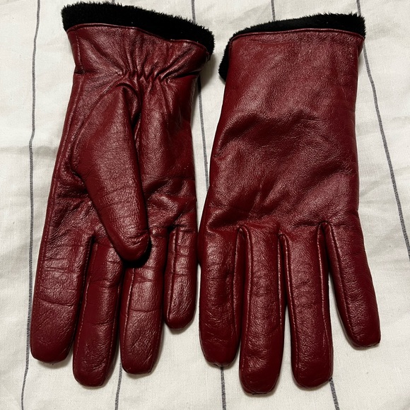 Red Leather Gloves - Picture 1 of 5